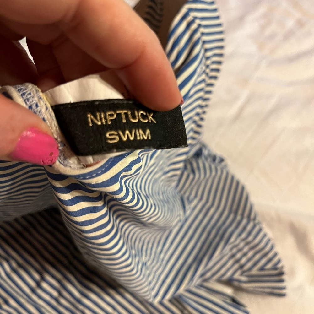 Tankini - Picture 3 of 4